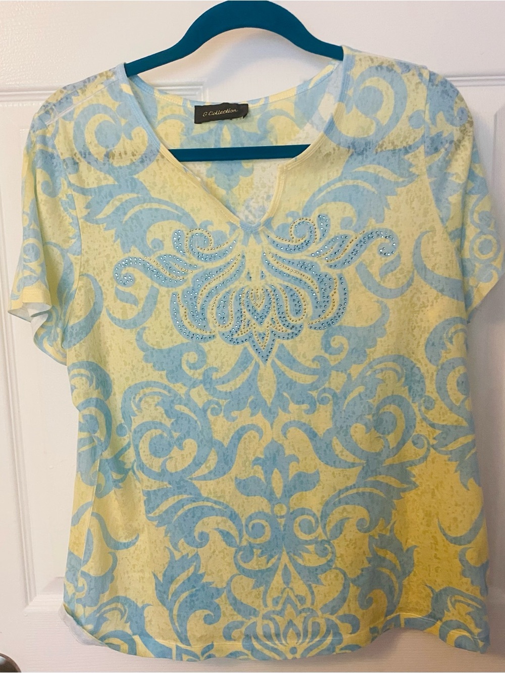GG Collection Yellow/Light Blue V-Notch Top lightweight. Others listed.Bundle!